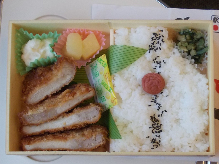 Tonkatsu_eki