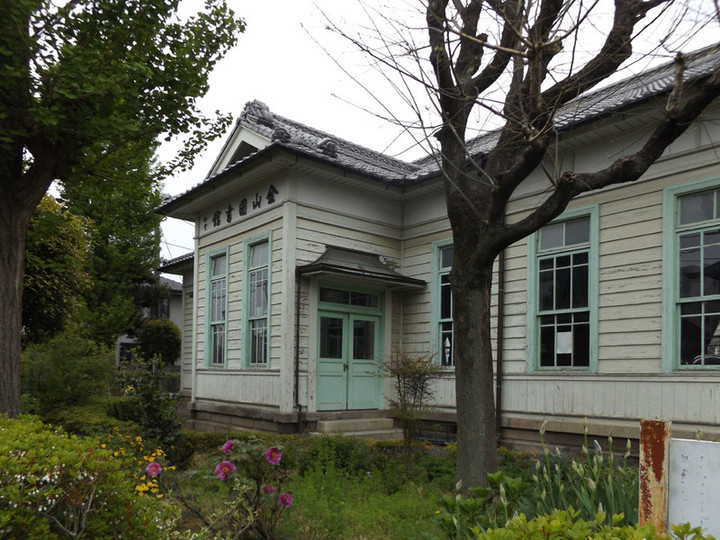 Kanayama_tosho4