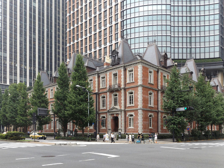 Tokyo_mitsubishi1