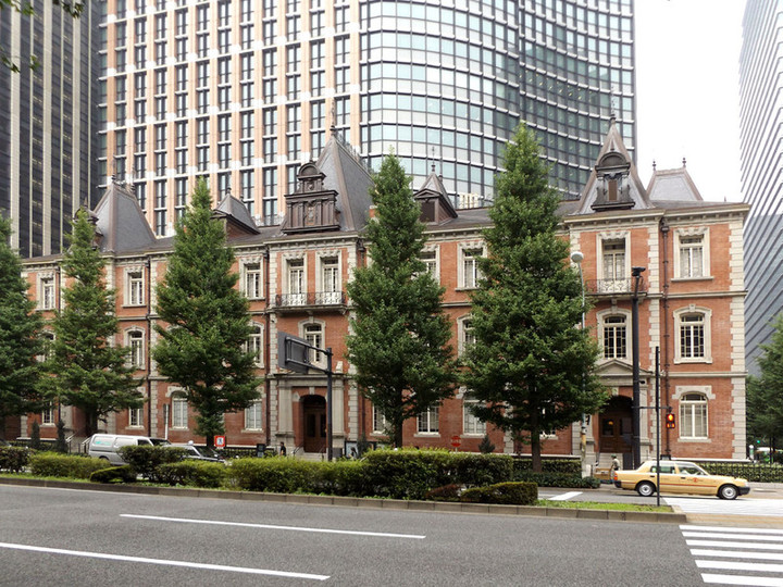 Tokyo_mitsubishi2