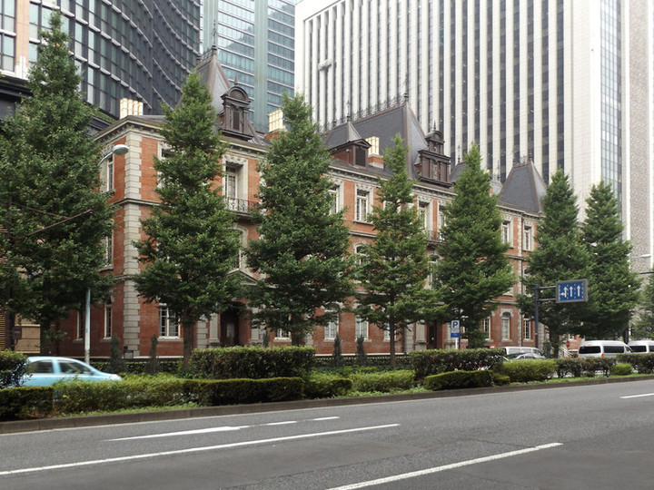 Tokyo_mitsubishi3