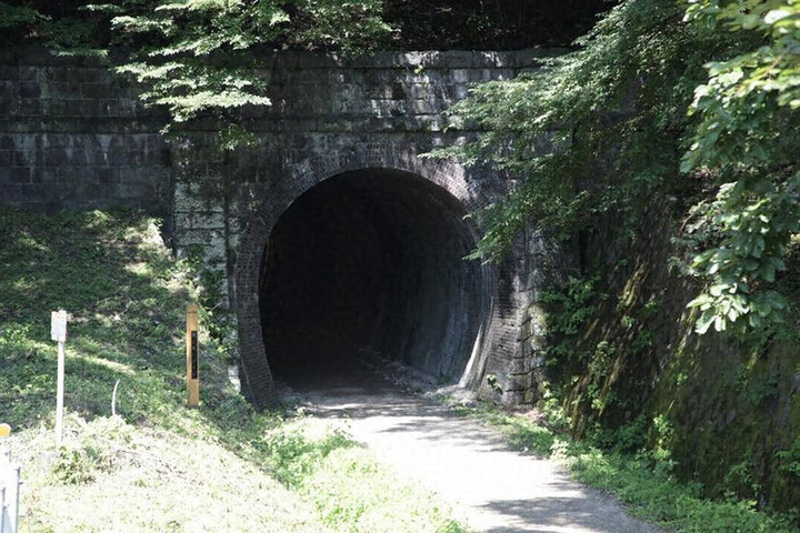 Usui_tunnel03