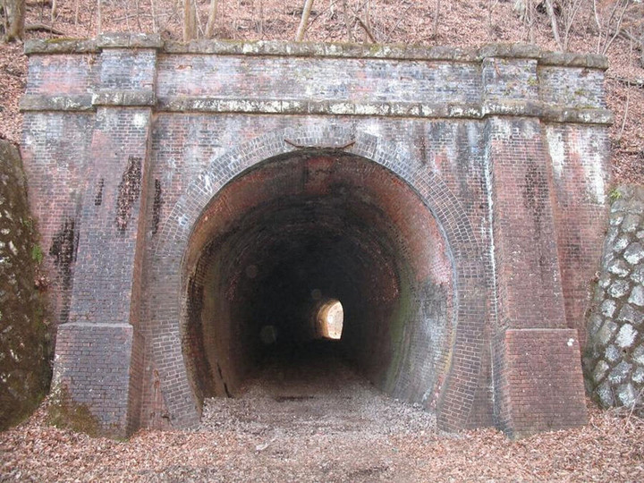Usui_tunnel07