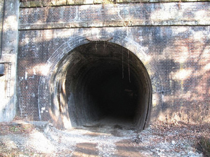 Usui_tunnel10