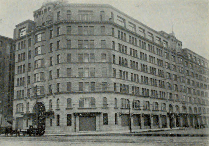 Marunouchi_13