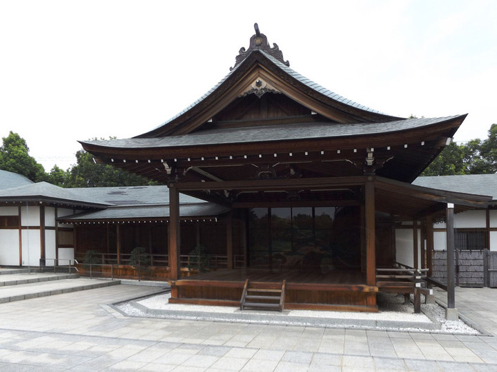 Koshigaya_hanada2