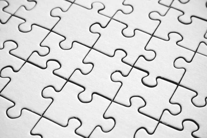 White_jigsaw2