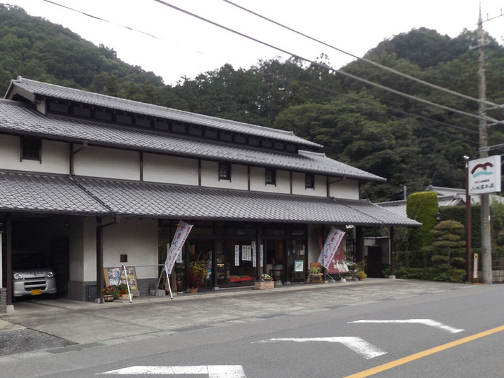 Komatsuya09