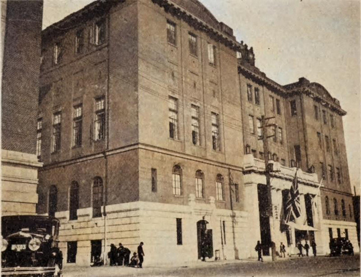 Marunouchi_18c