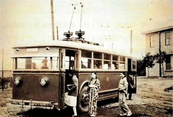 Trolly_toshiba1932c