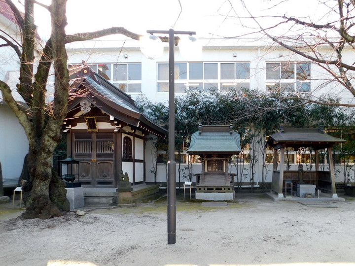 Ryokeinari2