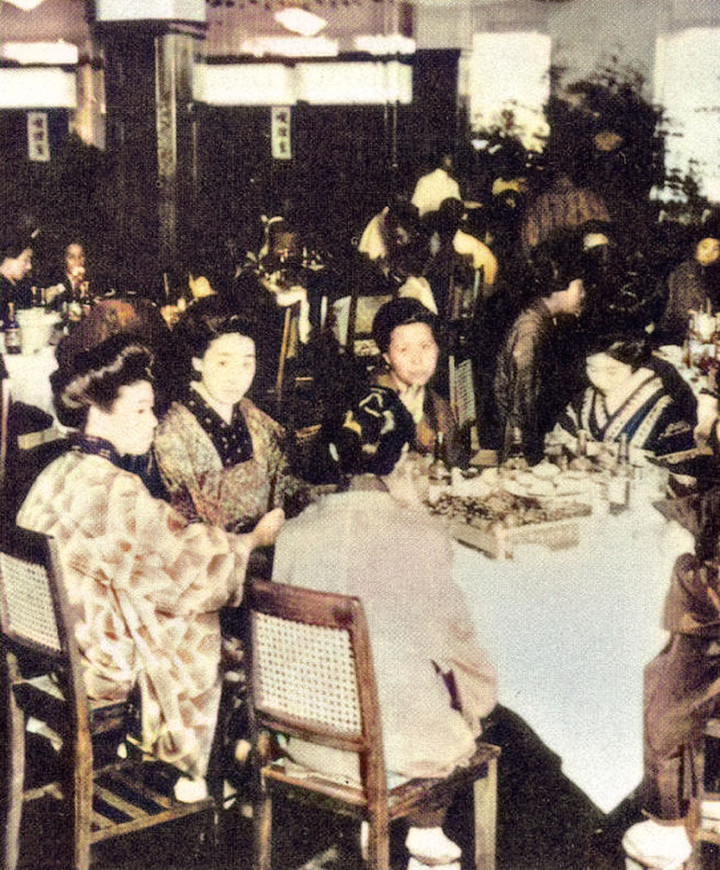 Mitsukoshi133c
