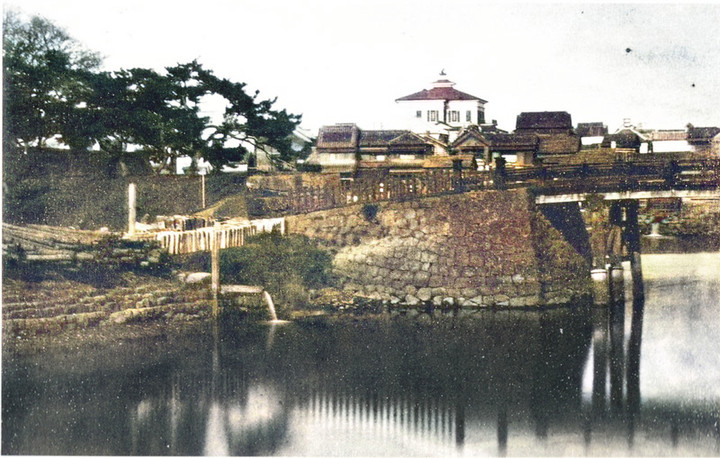 Zenigamehashi_otemach368c