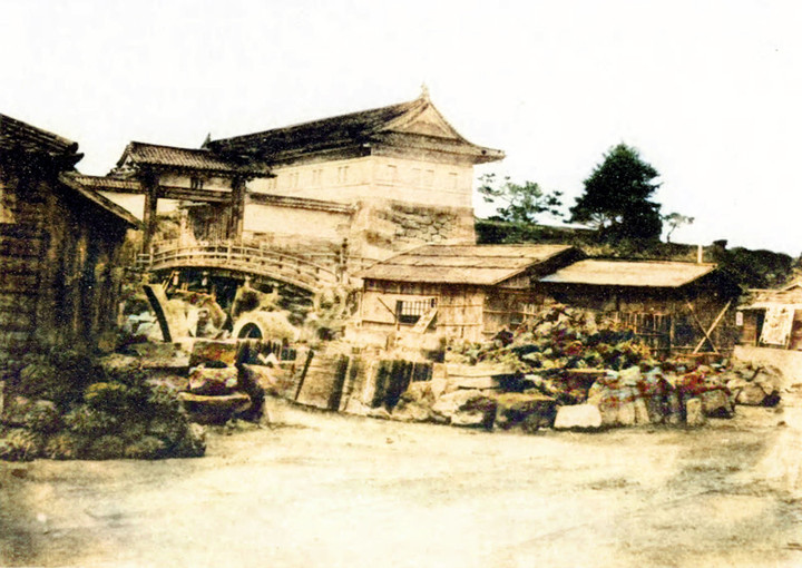 Mitsuke_sujichigaibashi991c