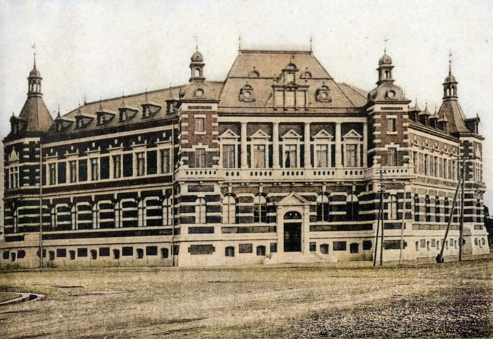 Shoukoukaigi_marunouchi928c