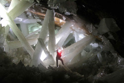 Cueva_de_los_cristales2